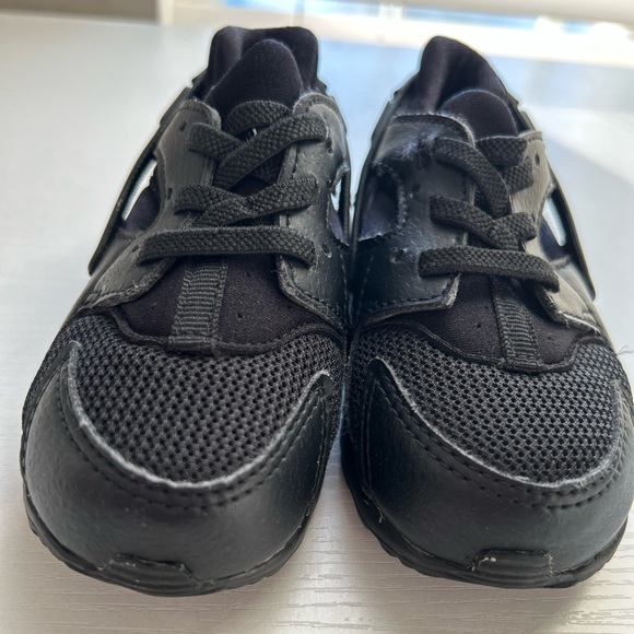 Nike Huarache Toddler Boys Black Running Shoes: Size 7C - Picture 1 of 6